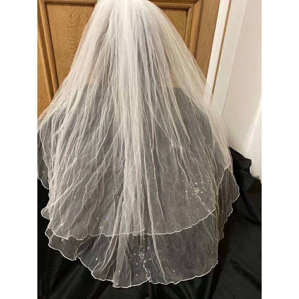 Vintage Womens Wedding Bridal Veil 2 Tiers Lace White